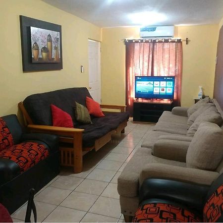 Casa Vicky Alojamiento Para Vacaciones Y Tramites Consulares Ciudad Juarez Exterior photo