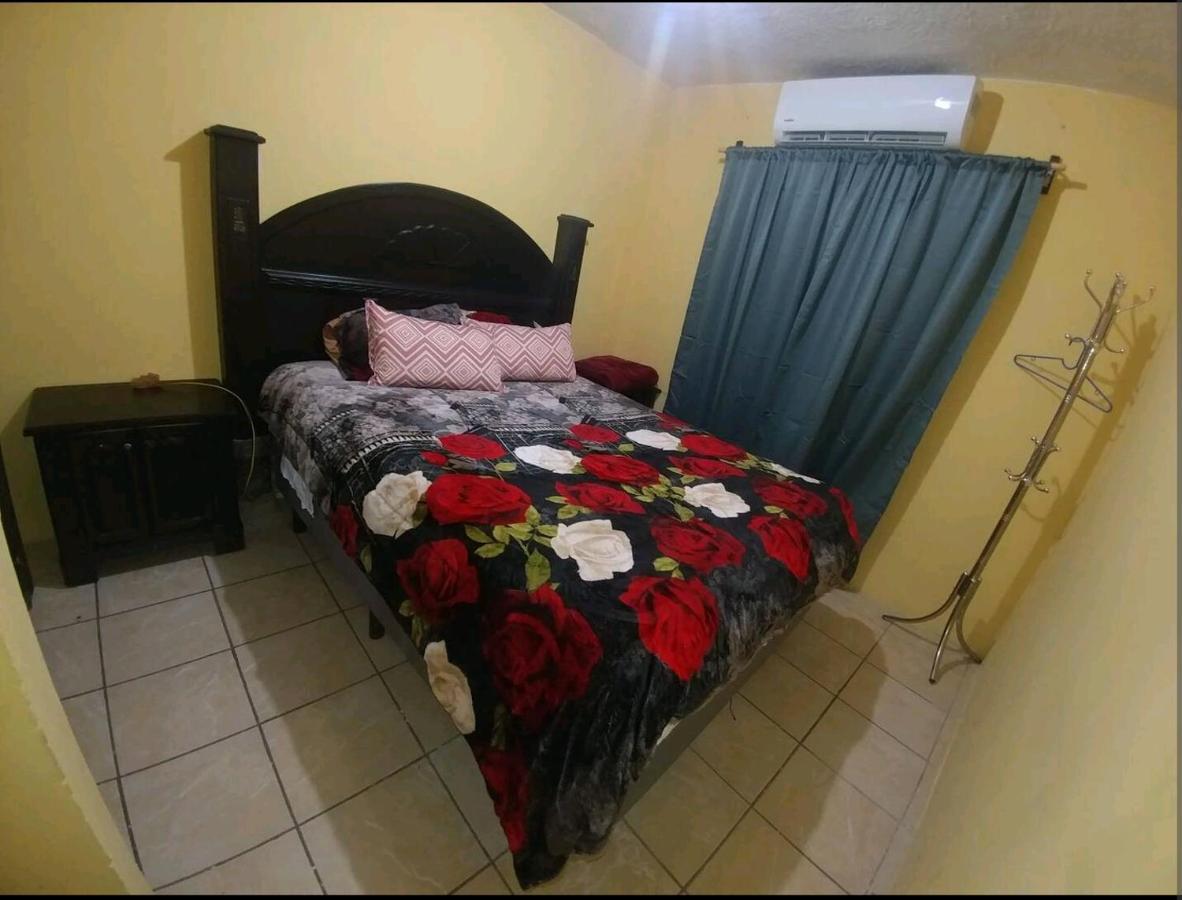 Casa Vicky Alojamiento Para Vacaciones Y Tramites Consulares Ciudad Juarez Exterior photo