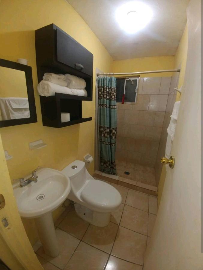 Casa Vicky Alojamiento Para Vacaciones Y Tramites Consulares Ciudad Juarez Exterior photo